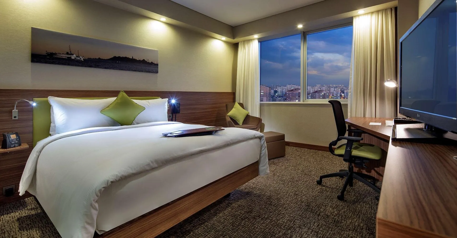 מלון Hampton By Hilton Istanbul Kayasehir טורקיה