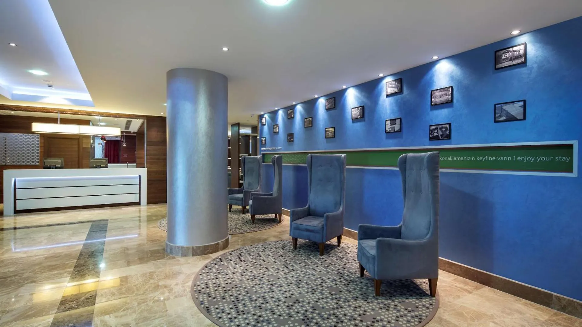 מלון Hampton By Hilton Istanbul Kayasehir 3*,
