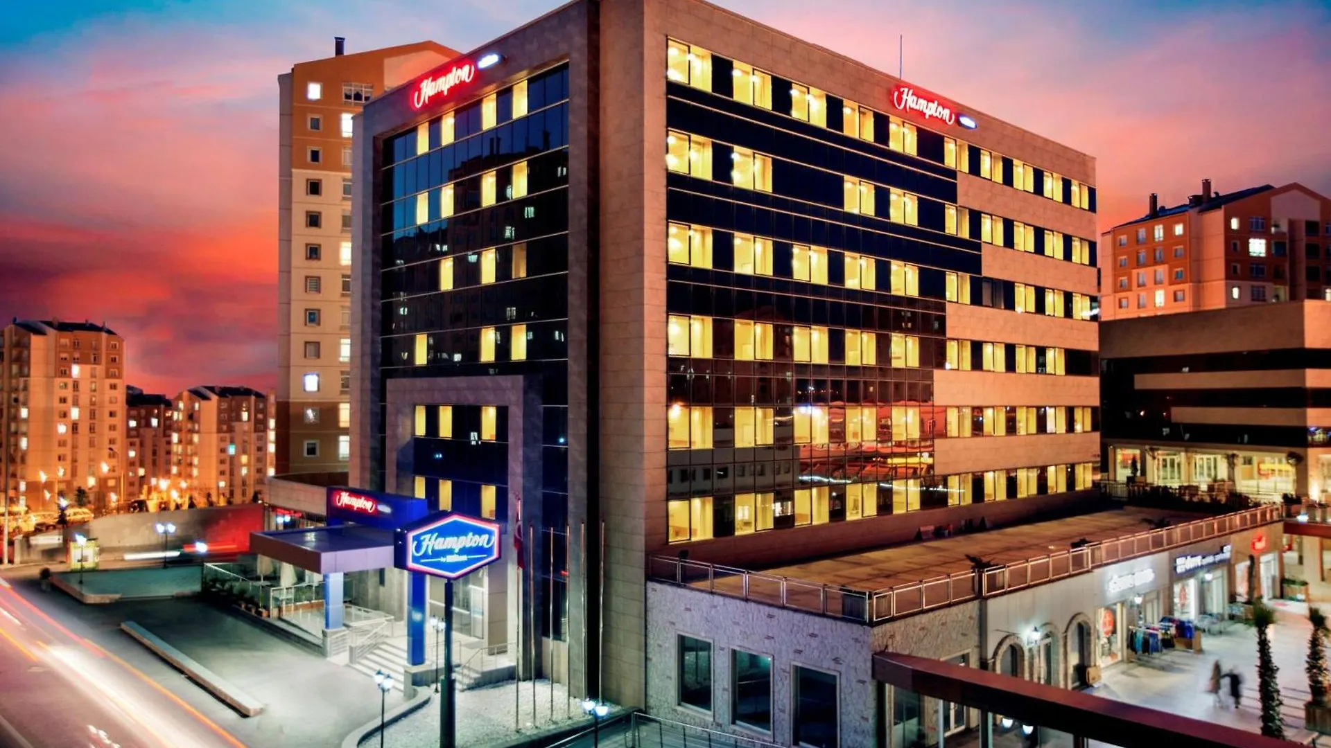מלון Hampton By Hilton Istanbul Kayasehir