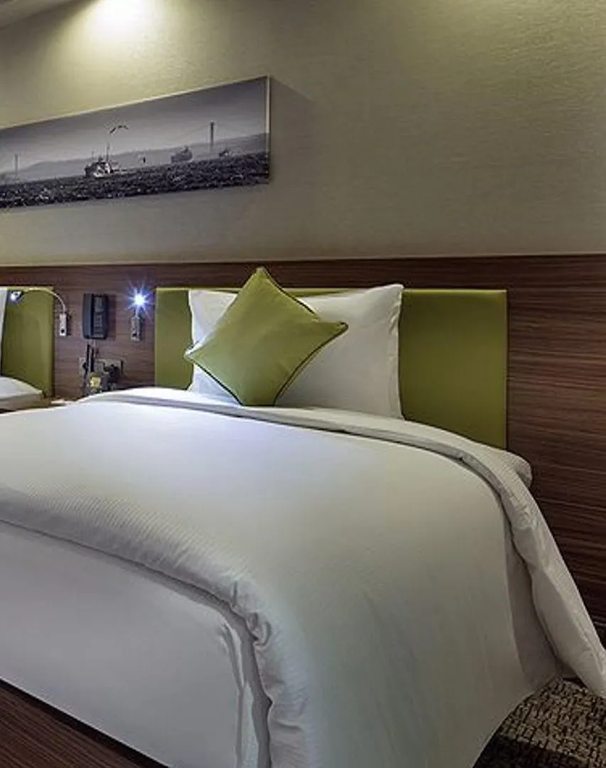 מלון Hampton By Hilton Istanbul Kayasehir 3*,  טורקיה