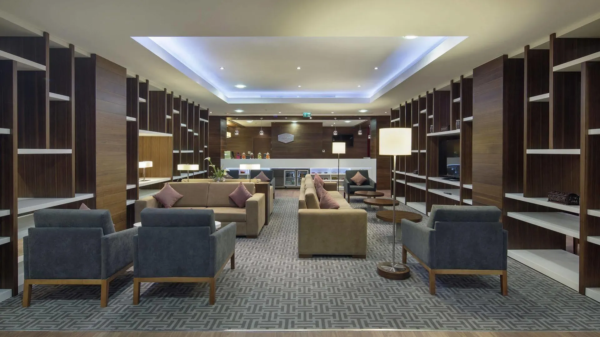 מלון Hampton By Hilton Istanbul Kayasehir