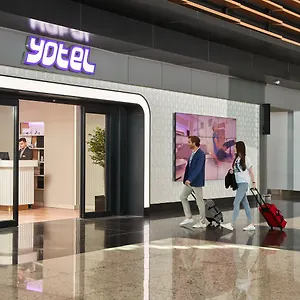 Yotel Airport, Entrance Istanbul